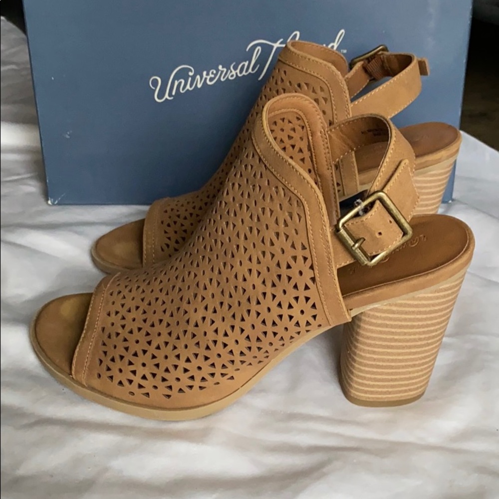 Universal Thread heel size 9 - Picture 4 of 6